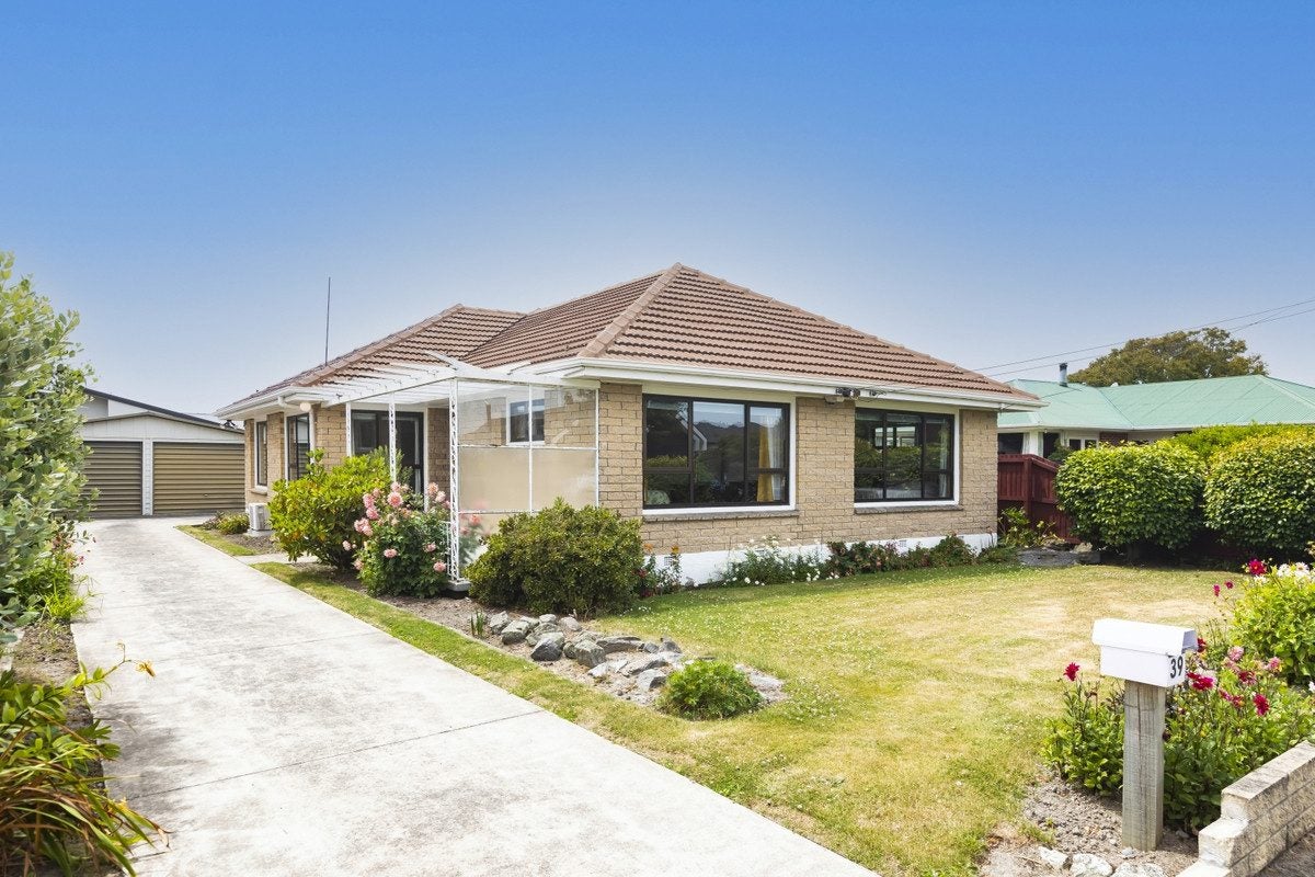 39 Colwyn Street, Bryndwr, Christchurch - Carousel 1