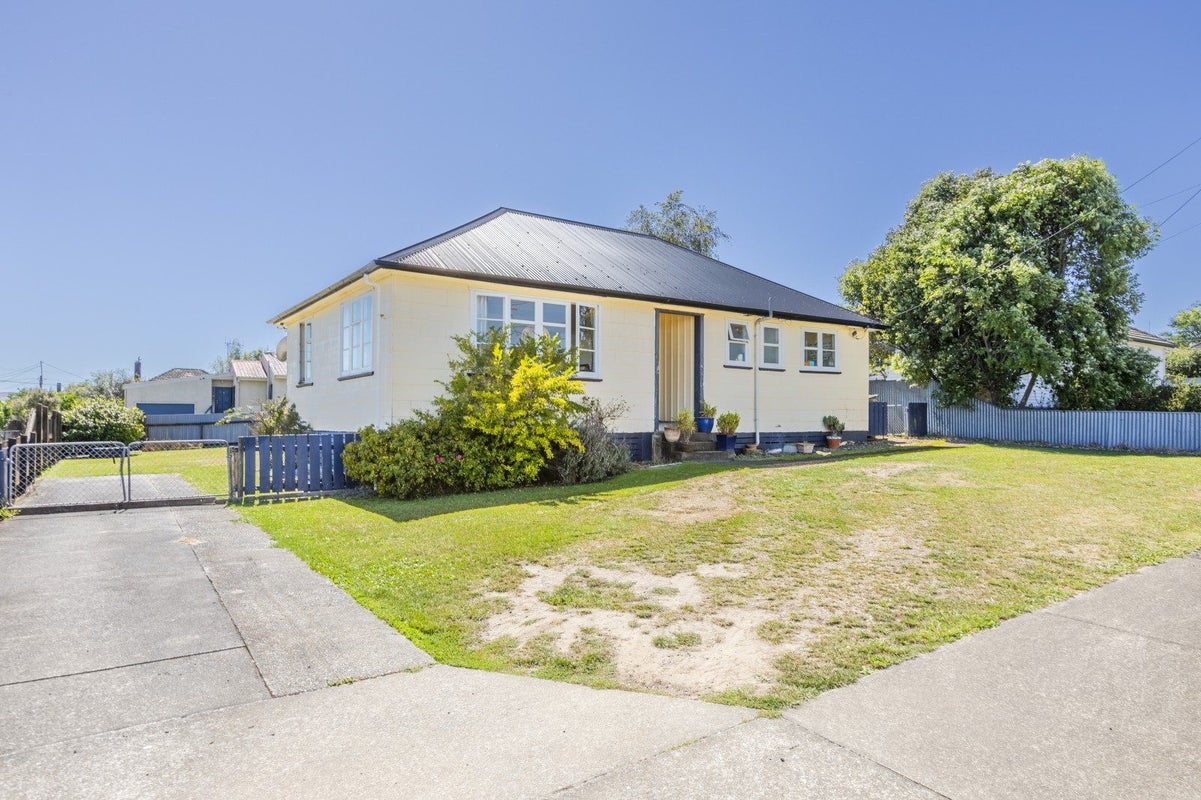 12 Freyberg Terrace, Waipukurau, Waipukurau - Carousel 2