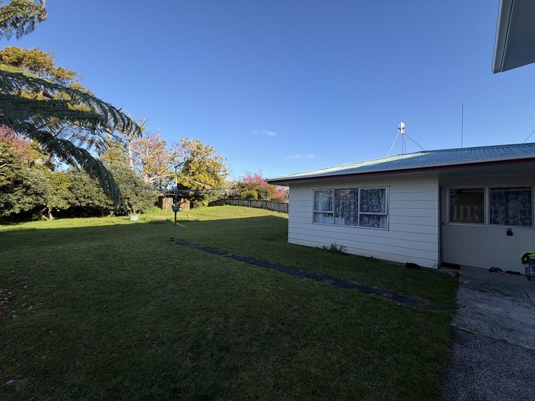 24 Tuhangi Street, Kamo, Whangarei - Carousel 2