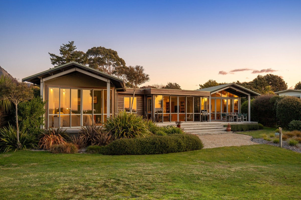 42 Selwyn Street, Pohara, Takaka - Carousel 2