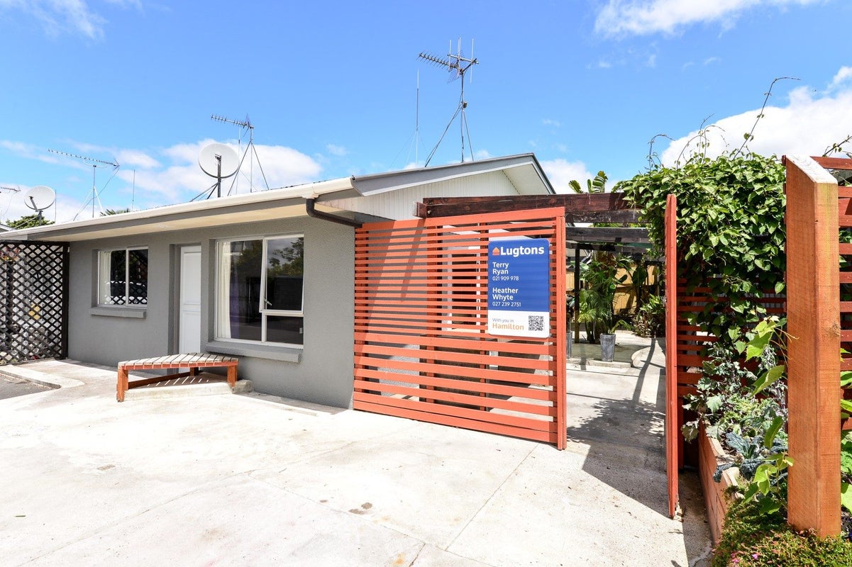 6/42 Queens Avenue, Frankton, Hamilton - Carousel 1