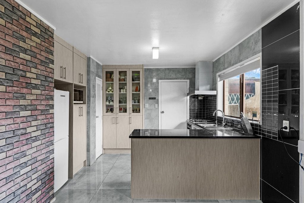 2/126 Great South Road, Manurewa, Auckland - Carousel 1