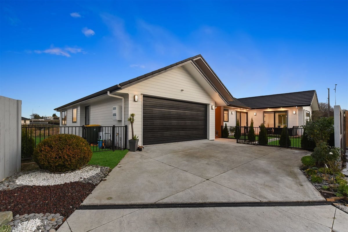 54 Maggie Place, Chartwell, Hamilton - Carousel 32
