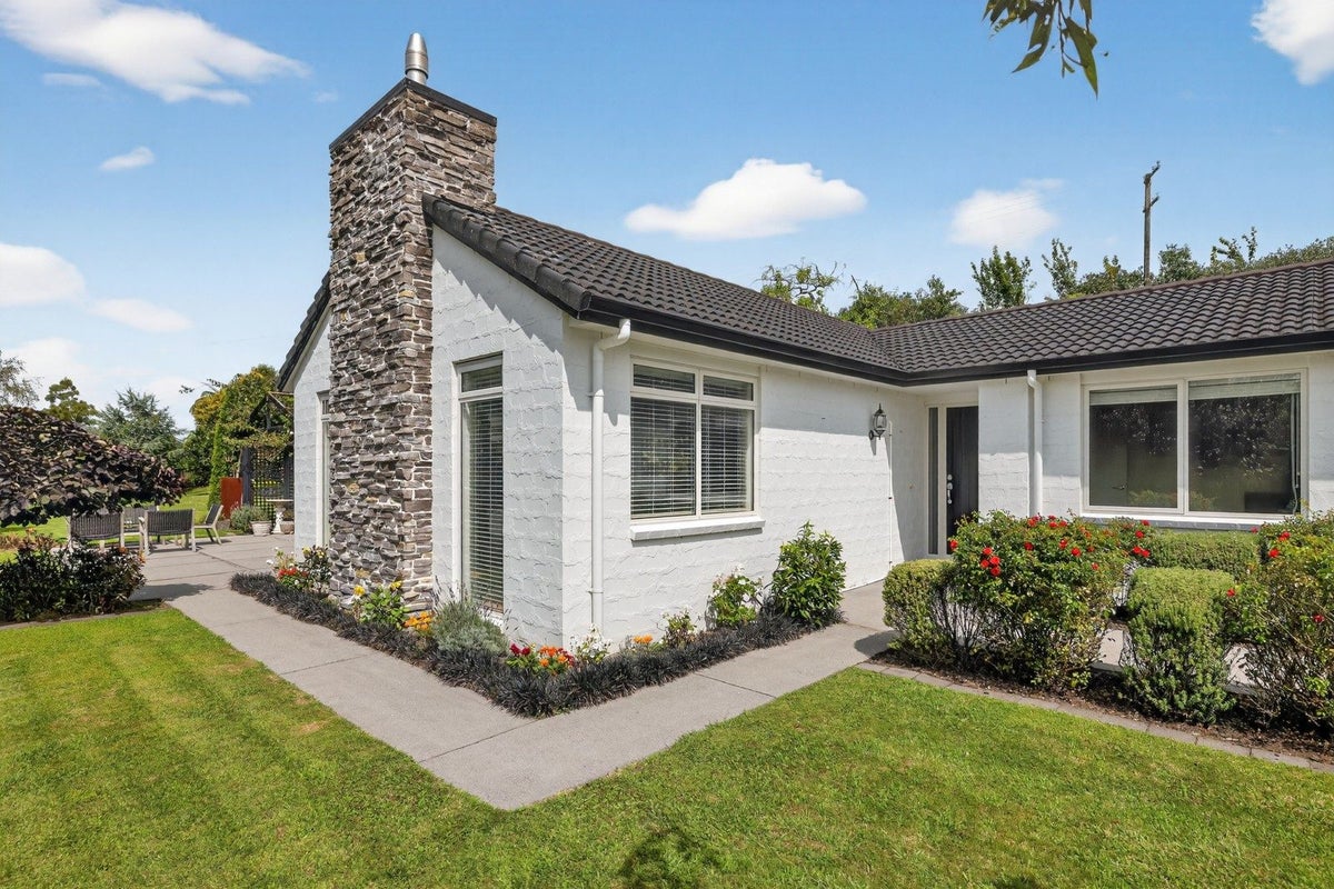 174 Munro Road, Minden, Tauranga - Carousel 1