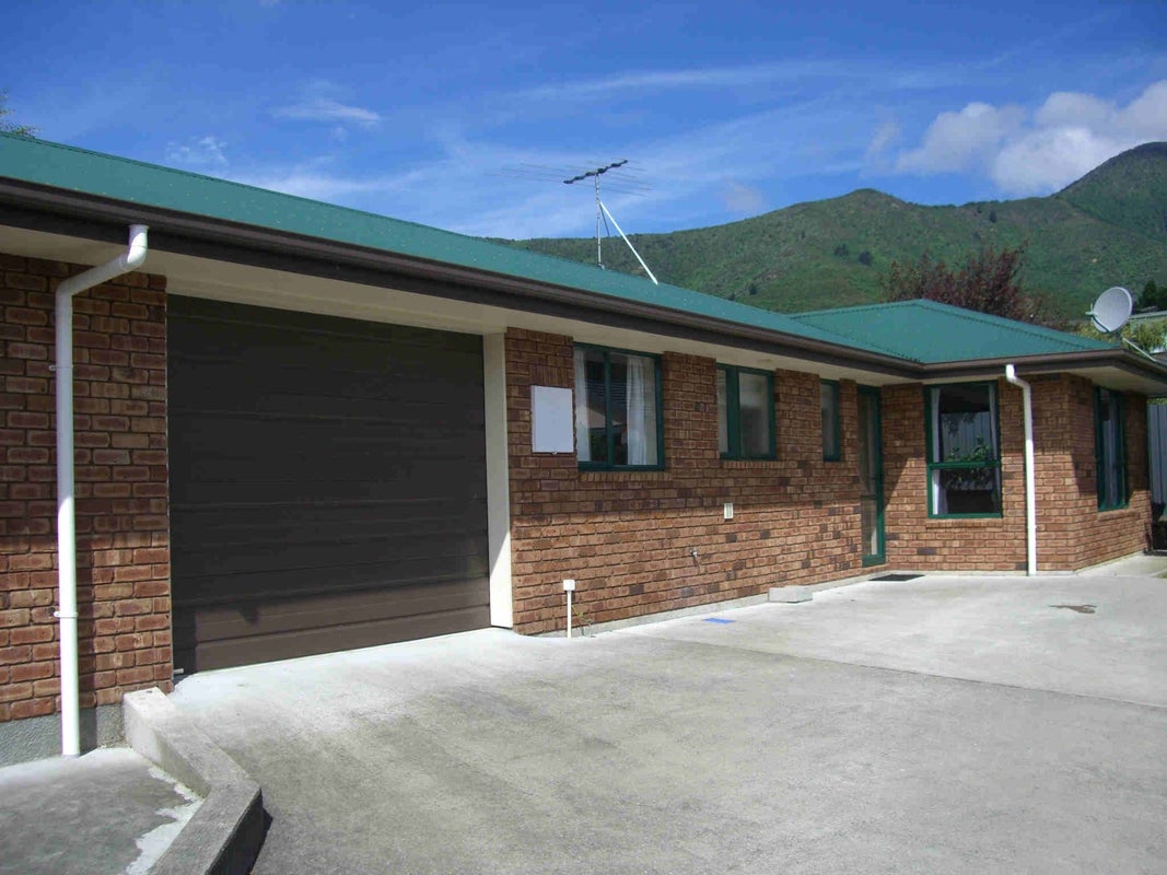 16A Admiralty Place, Waikawa, Picton - Carousel 1