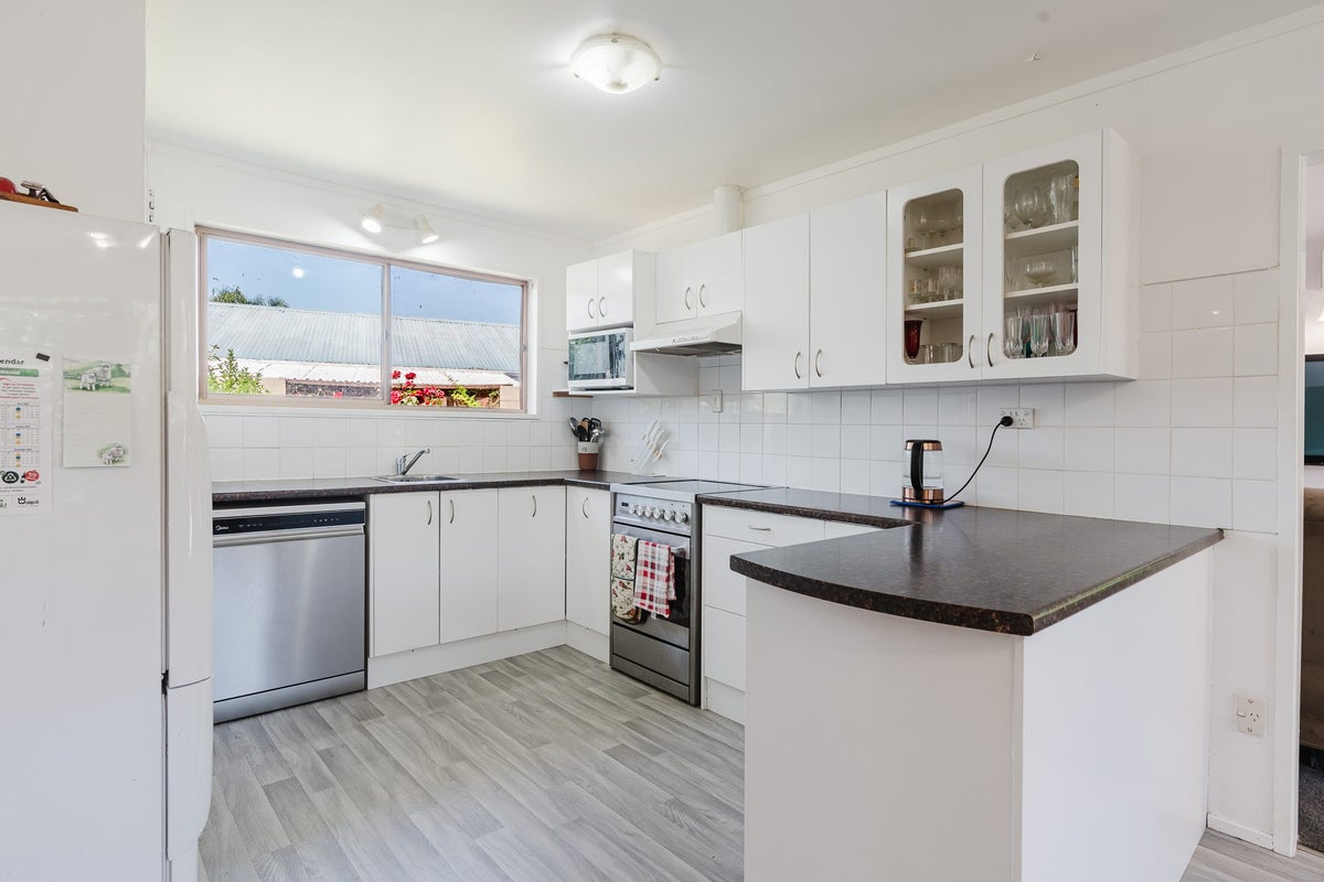 226 Tui Crescent, Te Awamutu, Te Awamutu - Carousel 2