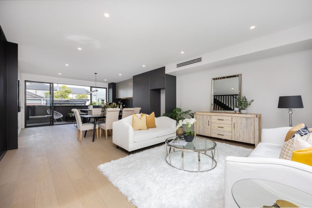 16C Saltburn Road, Milford, Auckland - Carousel 2