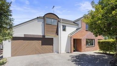 77 Cook Street, Howick, Auckland - Carousel 1