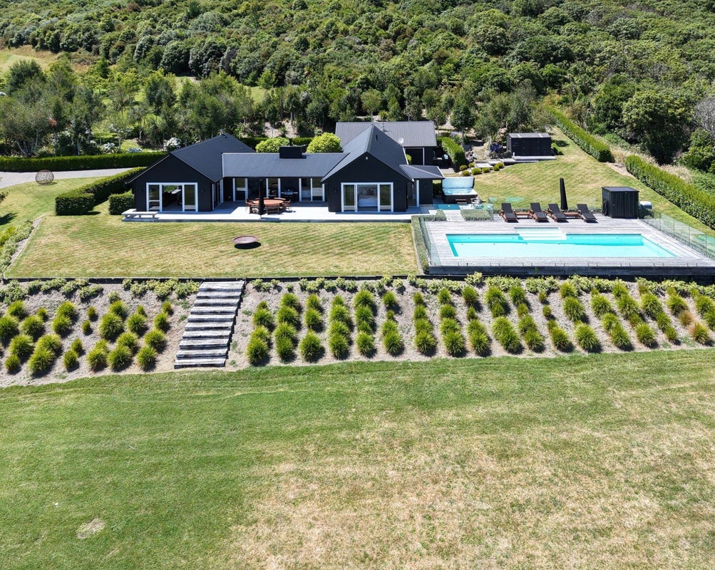 35 Locheagles Rise, Kinloch, Taupo - Carousel 2