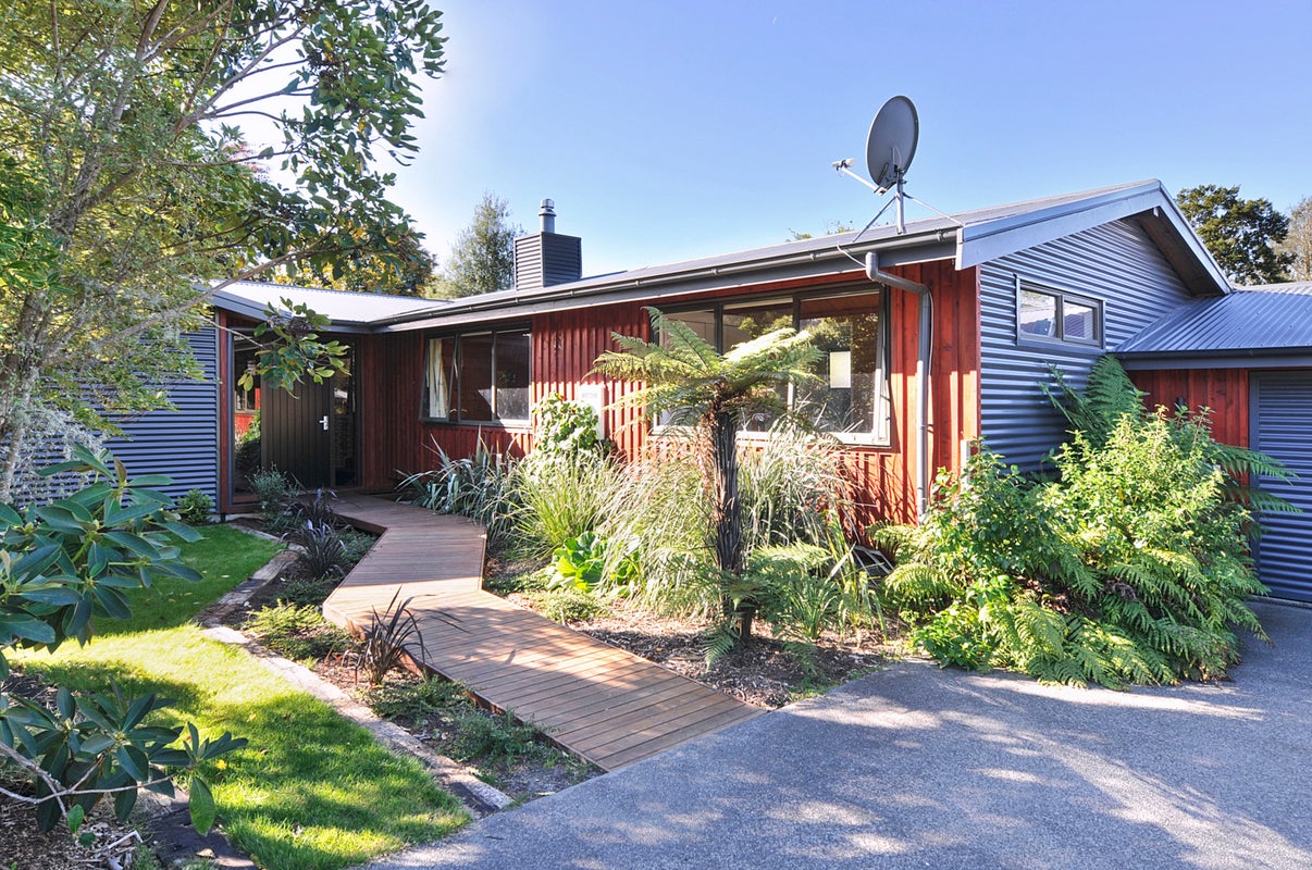 2 Benn Road, Rotorua - Carousel 2