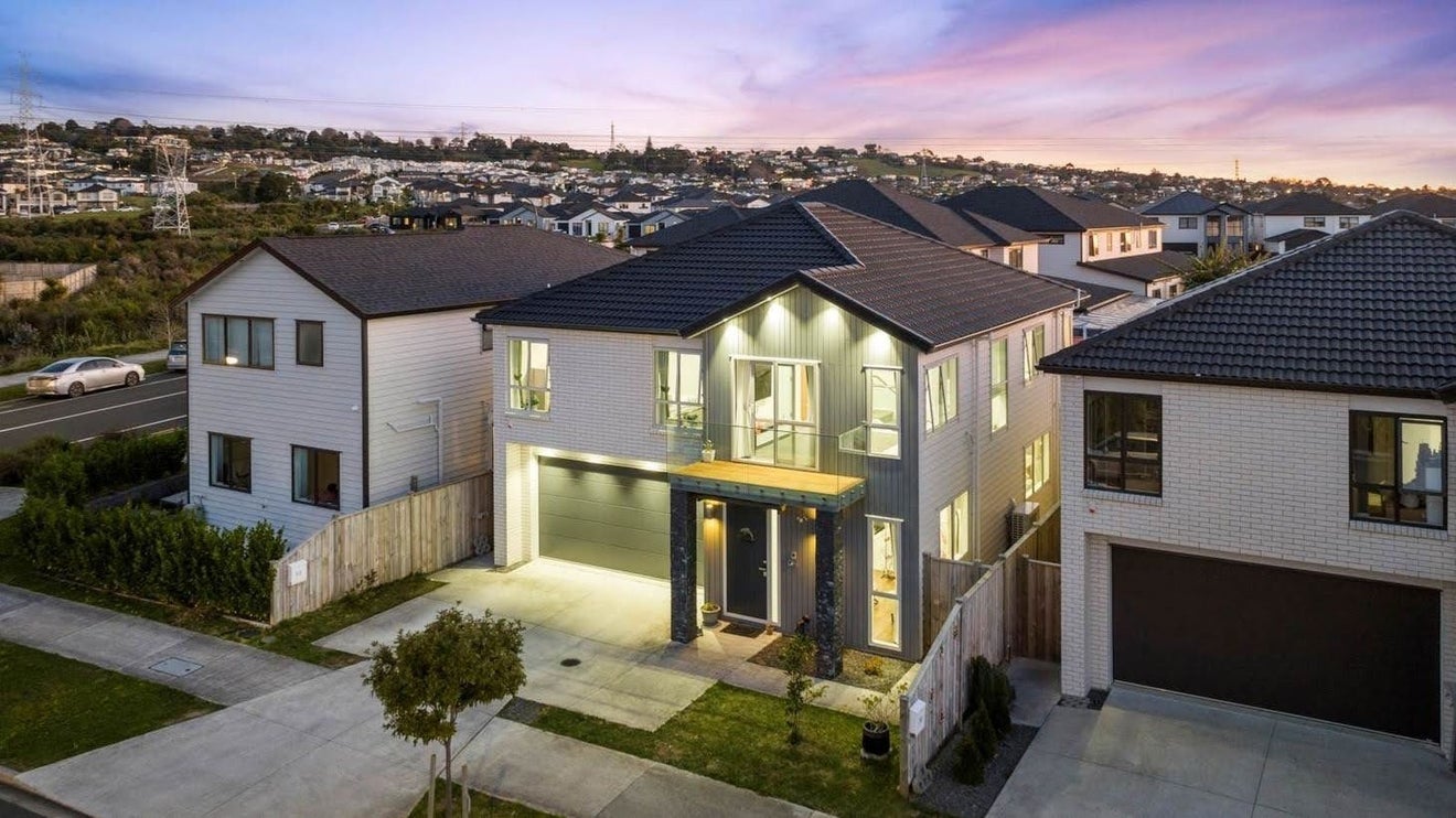 68 Castlebane Drive, Flat Bush, Auckland - Carousel 2