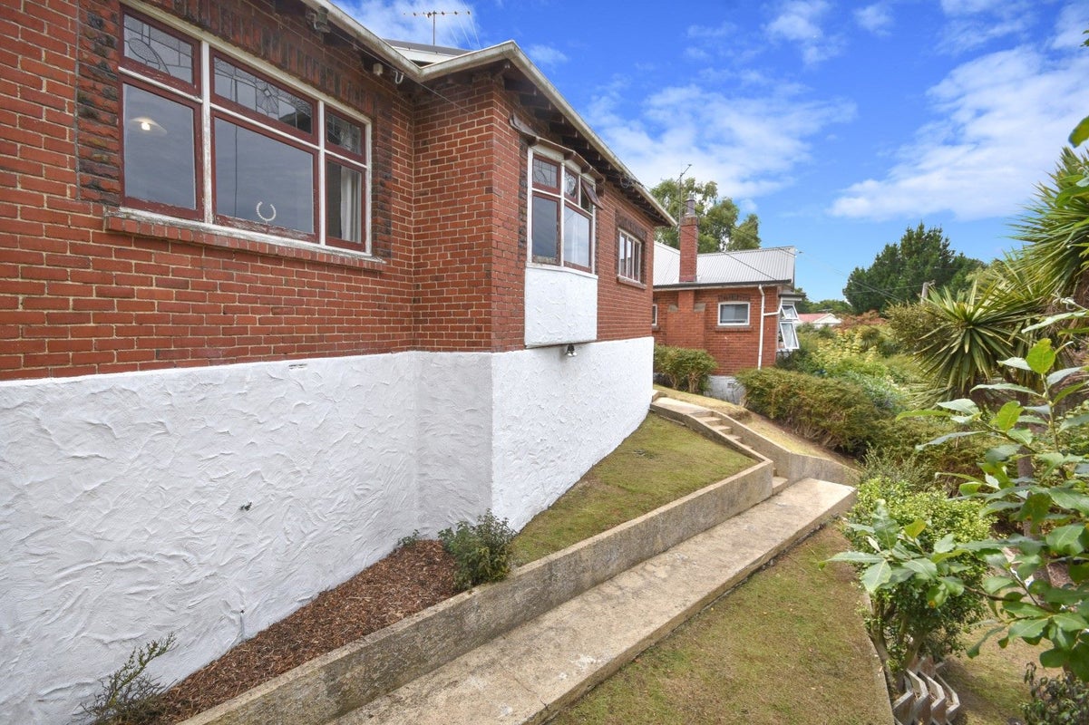 60 Lonsdale Street, Belleknowes, Dunedin - Carousel 2