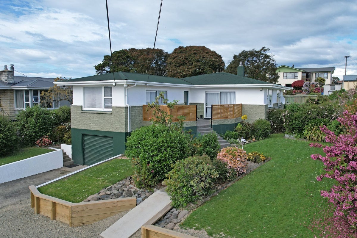 11 Oxford Street, Holmes Hill, Oamaru - Carousel 1