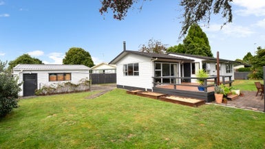 6 Radiata Street, Fairview Downs, Hamilton - Carousel 1