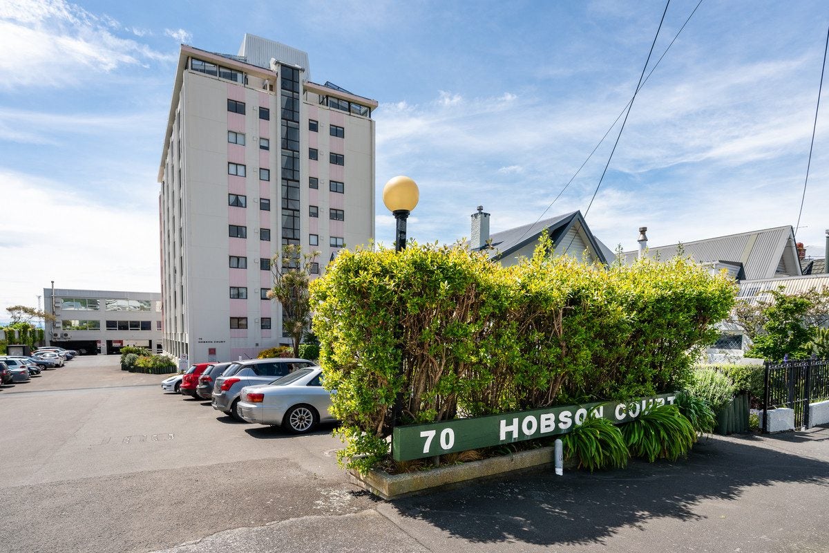 33/70 Hobson Street, Thorndon, Wellington - Carousel 1