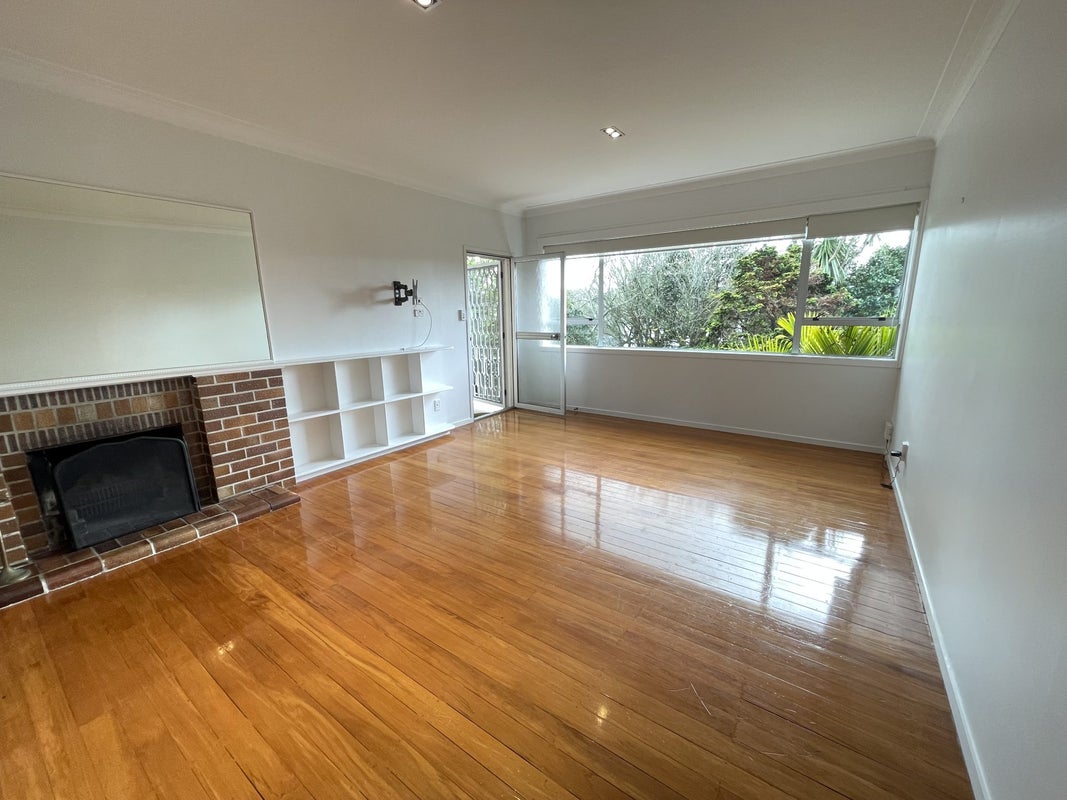 2/23 Sainsbury Road, Mount Albert, Auckland - Carousel 2