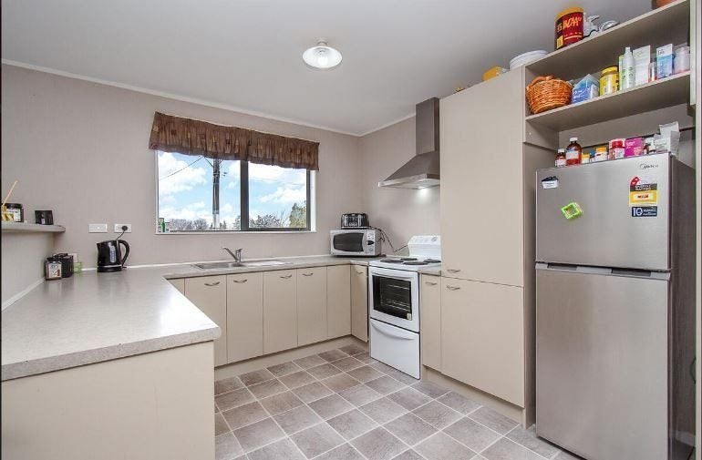 38 Brookland Road, Western Heights, Rotorua - Carousel 2