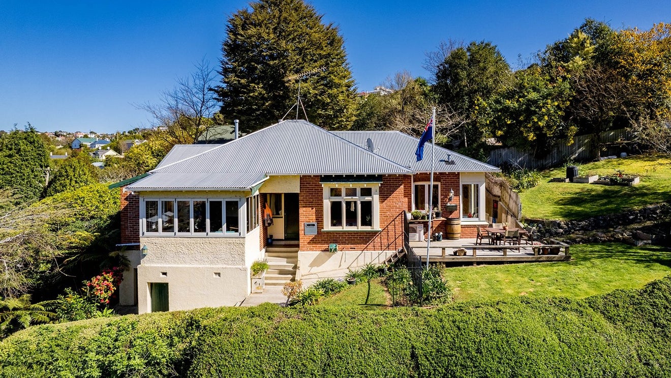 56 Gladstone Road, Dalmore, Dunedin - Carousel 1