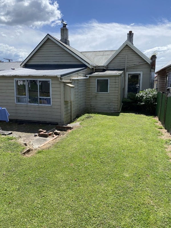 20 Pencarrow Street, Caversham, Dunedin - Carousel 18