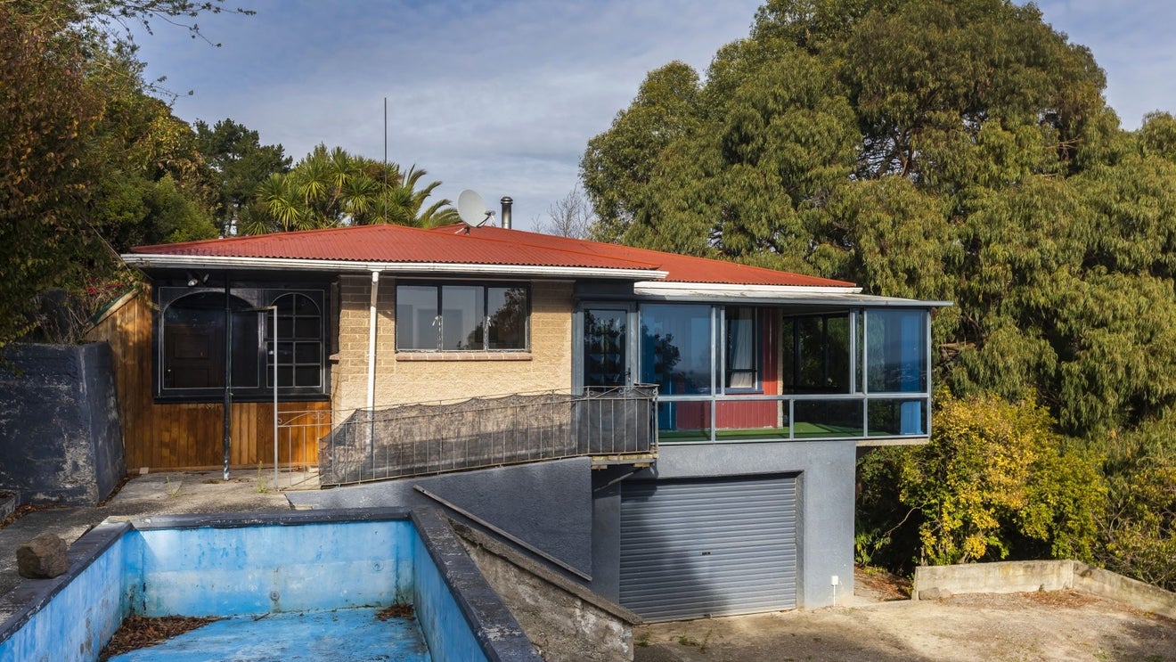 8 Erewhon Terrace, Hillsborough, Christchurch - Carousel 1