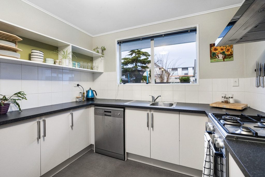 36 Stanmore Road, Phillipstown, Christchurch - Carousel 2