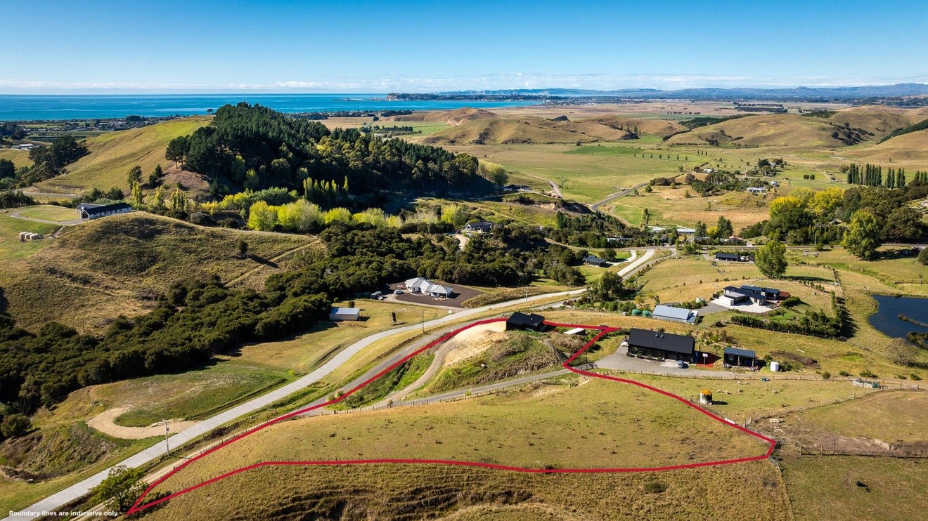 52 Avery Road, Eskdale, Napier - Carousel 1