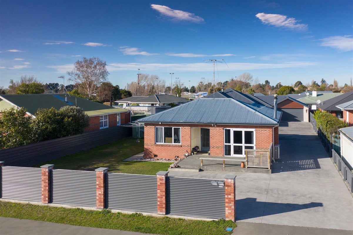 26 Bridge Street, Netherby, Ashburton - Carousel 1