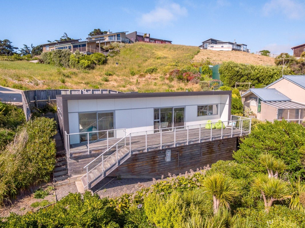56A Balfour Crescent, Castlepoint - Carousel 22