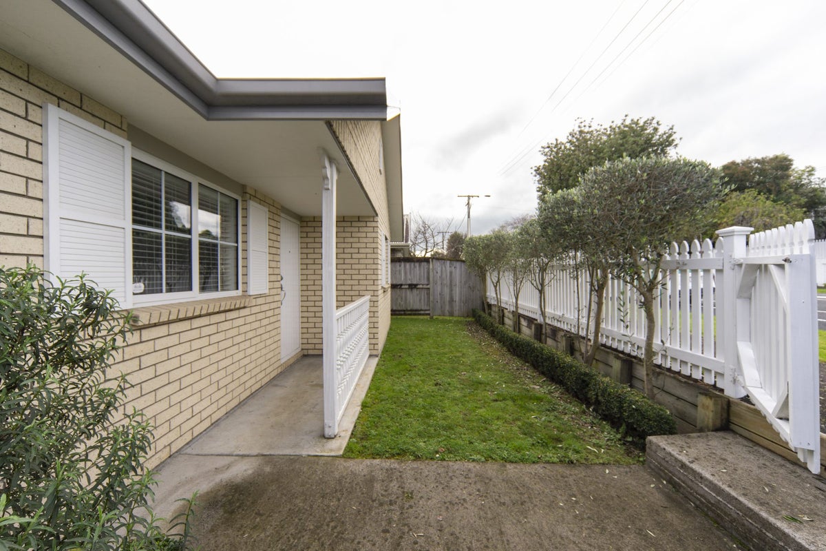 78 Queens Avenue, Frankton, Hamilton - Carousel 1