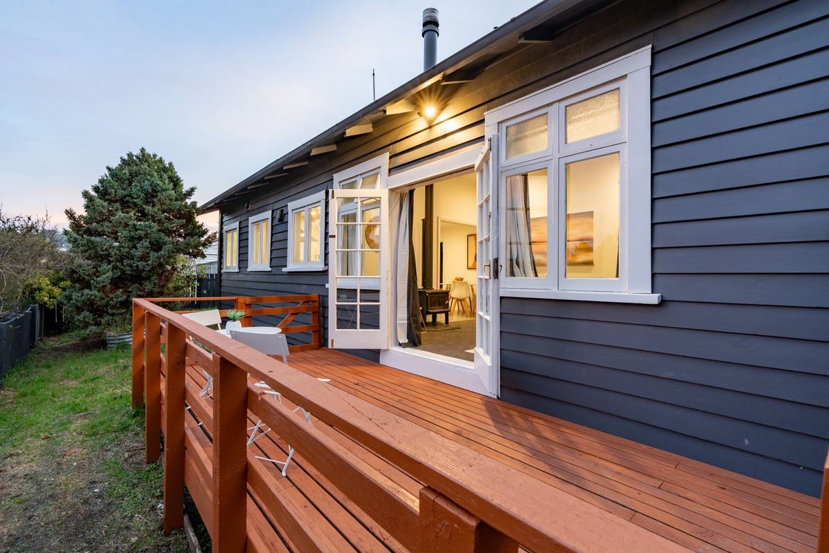 4 Penrich Street, Abbotsford, Dunedin - Carousel 1