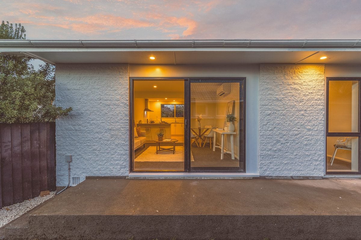 4/100 Brougham Street, Addington, Christchurch - Carousel 2