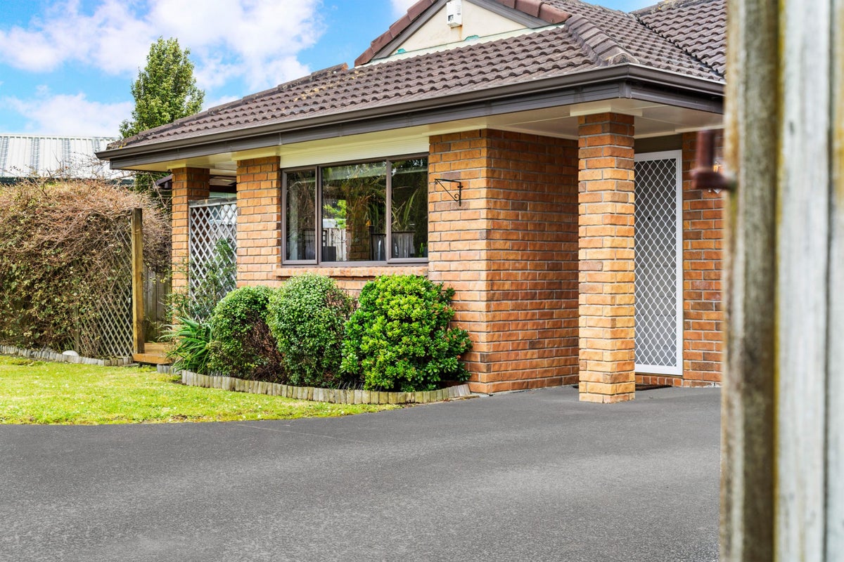 291 Mahia Road, Weymouth, Auckland - Carousel 2