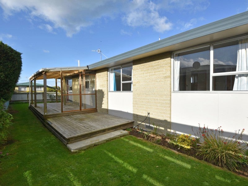 21 Ottrey Street, Clifton, Invercargill - Carousel 1