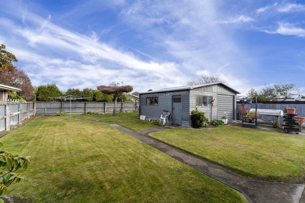 7 Fern Drive, Halswell, Christchurch - Carousel 2