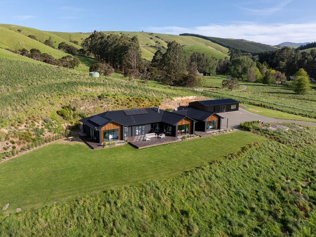 1031 Lake Ferry Road, Dyerville, Martinborough - Carousel 1