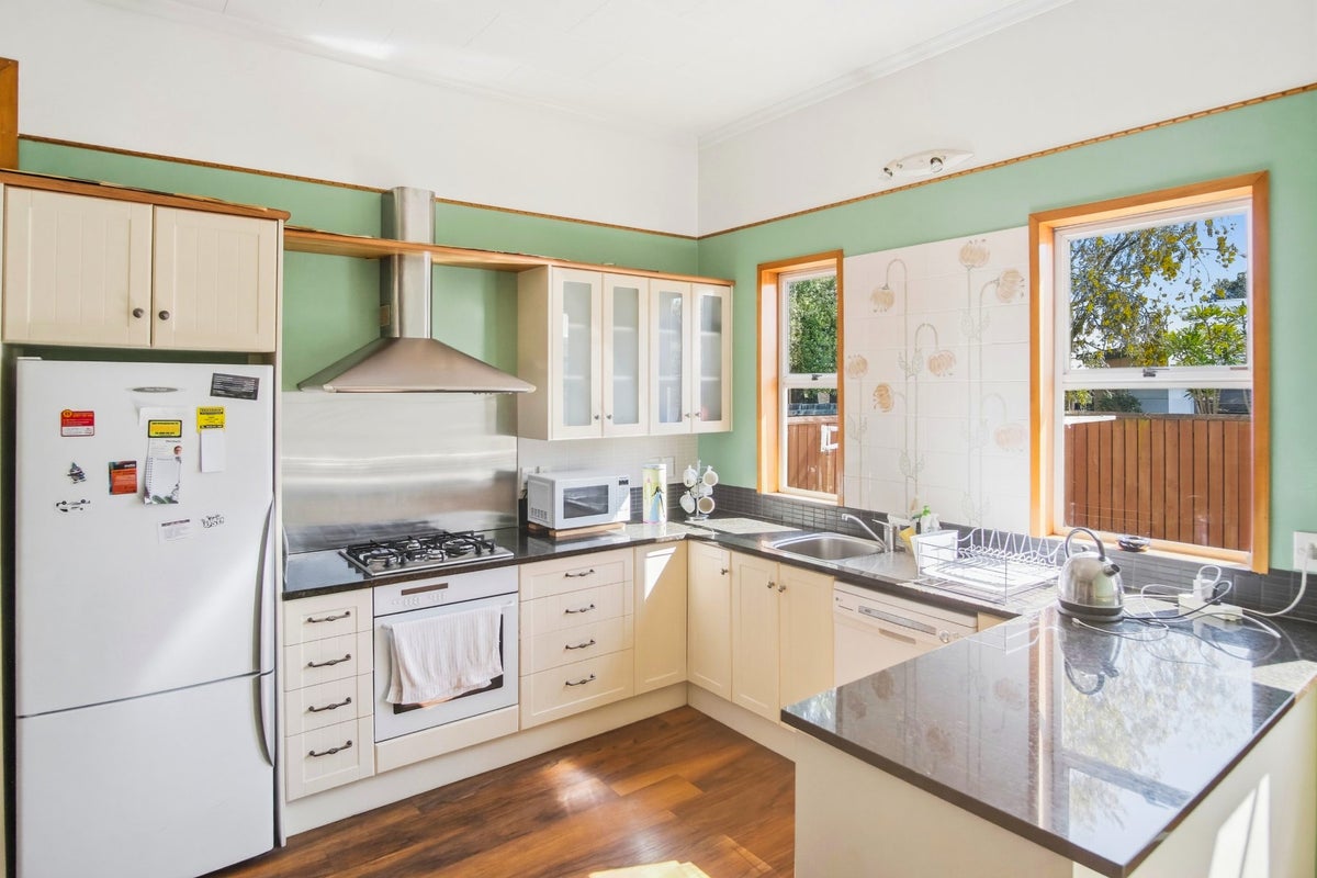 133 Somerfield Street, Somerfield, Christchurch - Carousel 2