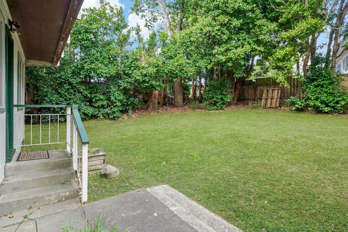 14/66 Astley Avenue, New Lynn, Auckland - Carousel 2