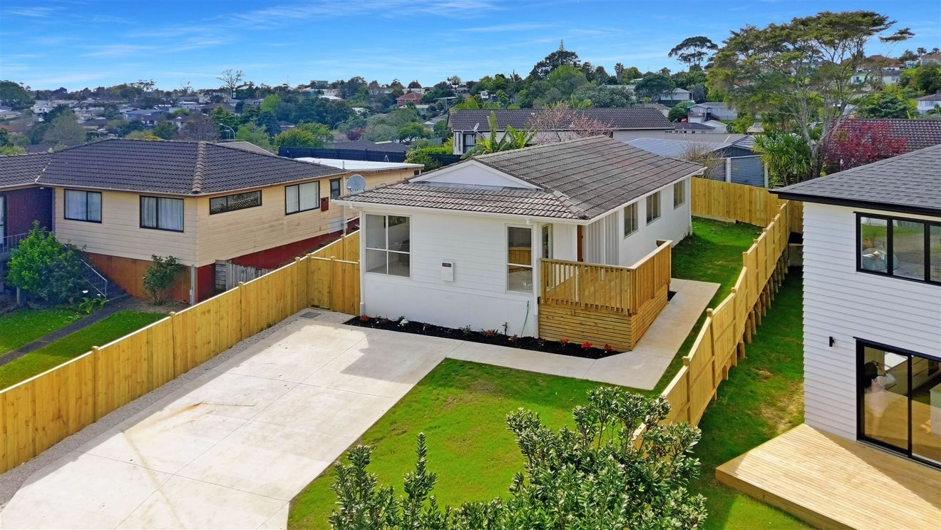 6 Virgo Place, Glen Eden, Auckland - Carousel 1