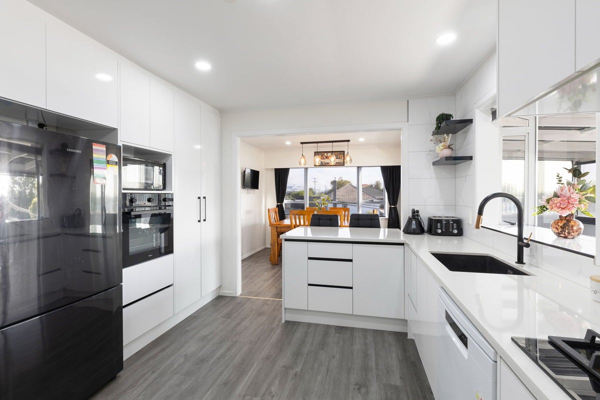 127 Ohaupo Road, Melville, Hamilton - Carousel 2