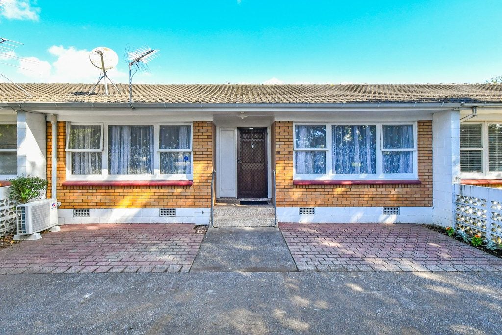 3/35 Wallace Road, Papatoetoe, Auckland - Carousel 1