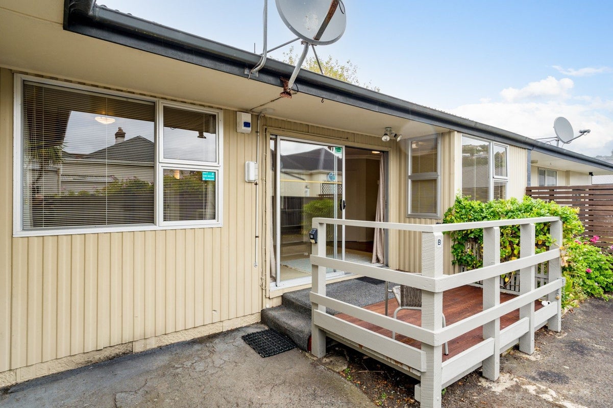 58B Albert Street, Saint Clair, Dunedin - Carousel 1