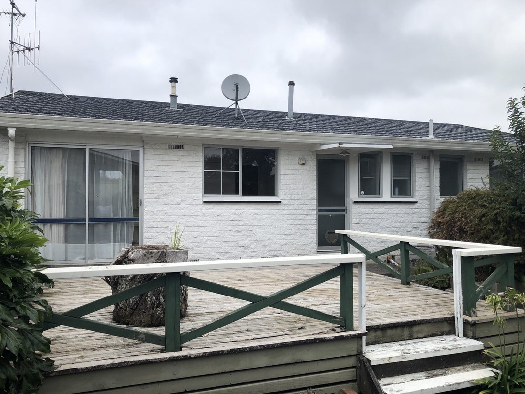 8 Leonard Place, Dinsdale, Hamilton - Carousel 2