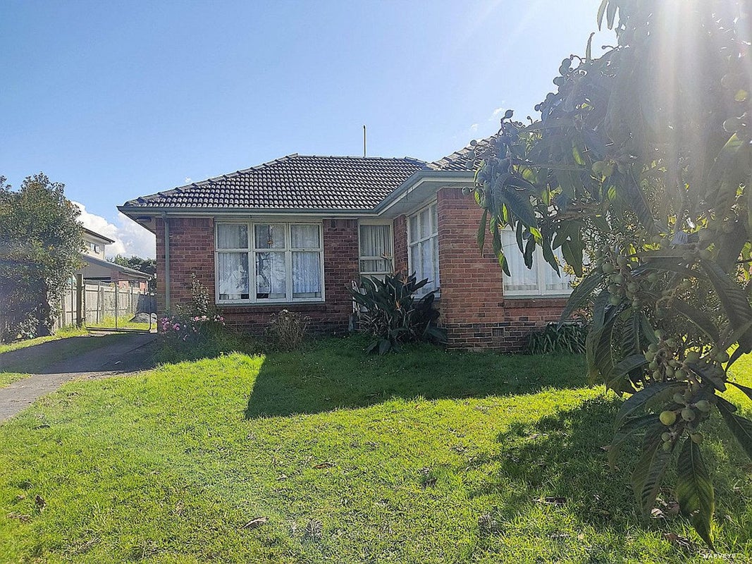 23 Toru Street, Te Atatu Peninsula, Auckland - Carousel 2