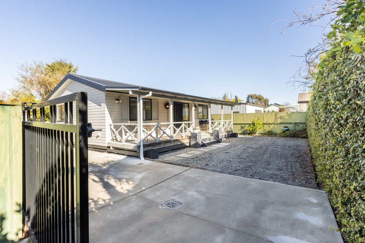 72A Avondale Road, Taradale, Napier - Carousel 11