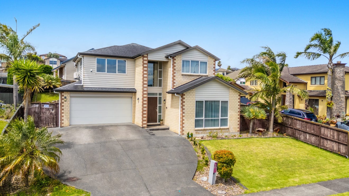 51 Mt Lebanon Crescent, The Gardens, Auckland - Carousel 1
