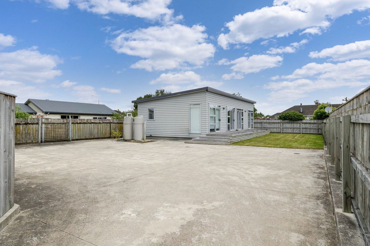 992A Tremaine Avenue, Roslyn, Palmerston North - Carousel 19