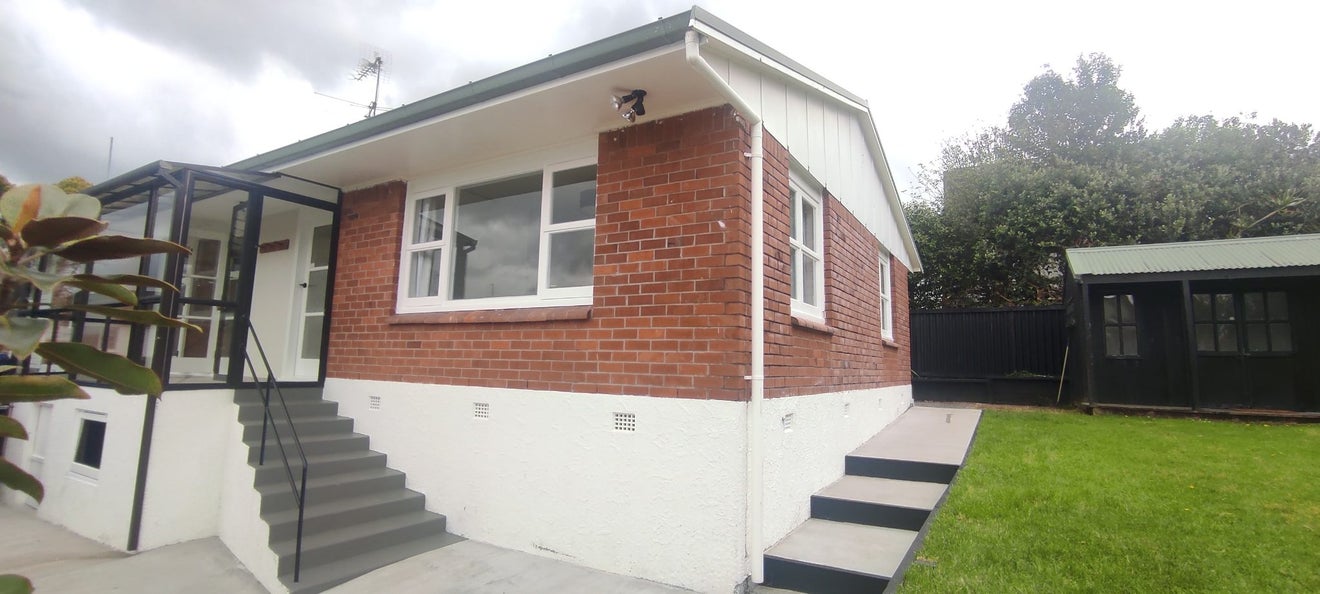 3/4 Birchfield Road, Hauraki, Auckland - Carousel 1