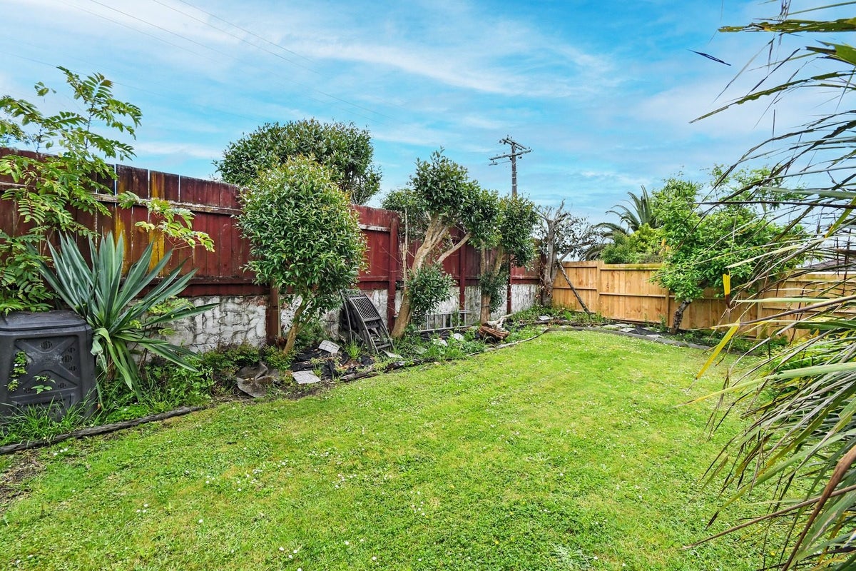 1/8 Wood Street, Papakura, Auckland - Carousel 2