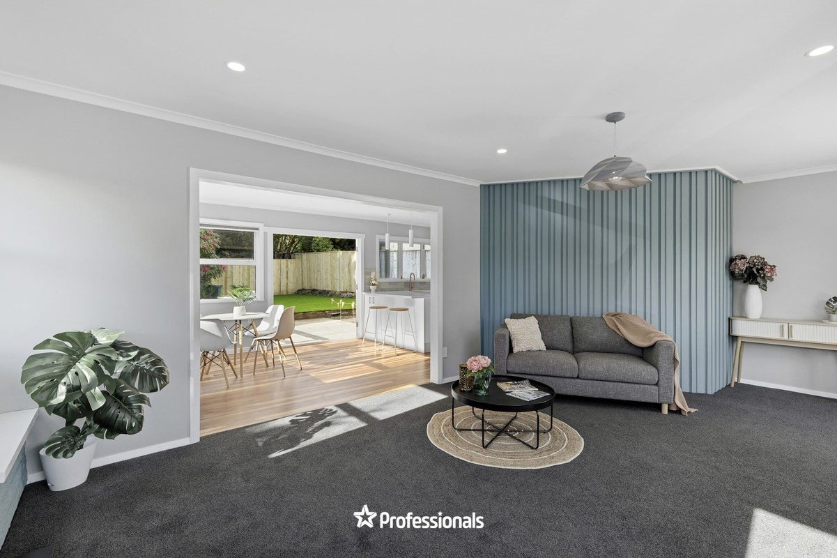 21 Kennedy Grove, Stokes Valley, Lower Hutt - Carousel 2