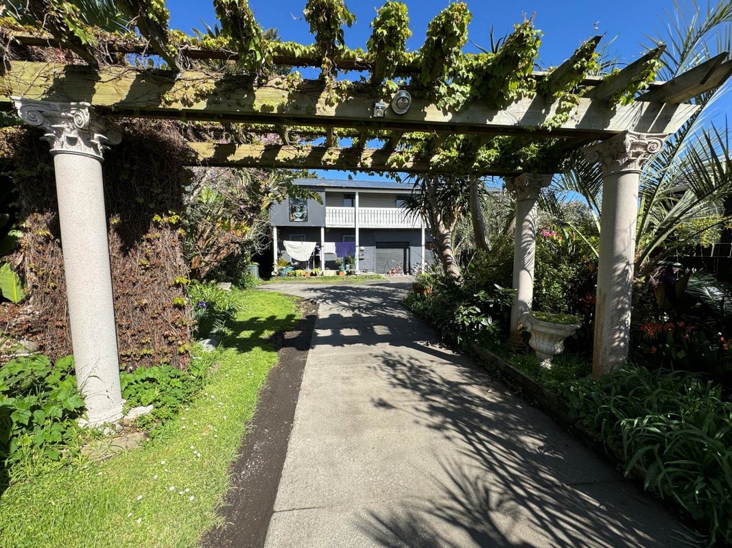1/35 Springs Road, Parakai, Helensville - Carousel 1